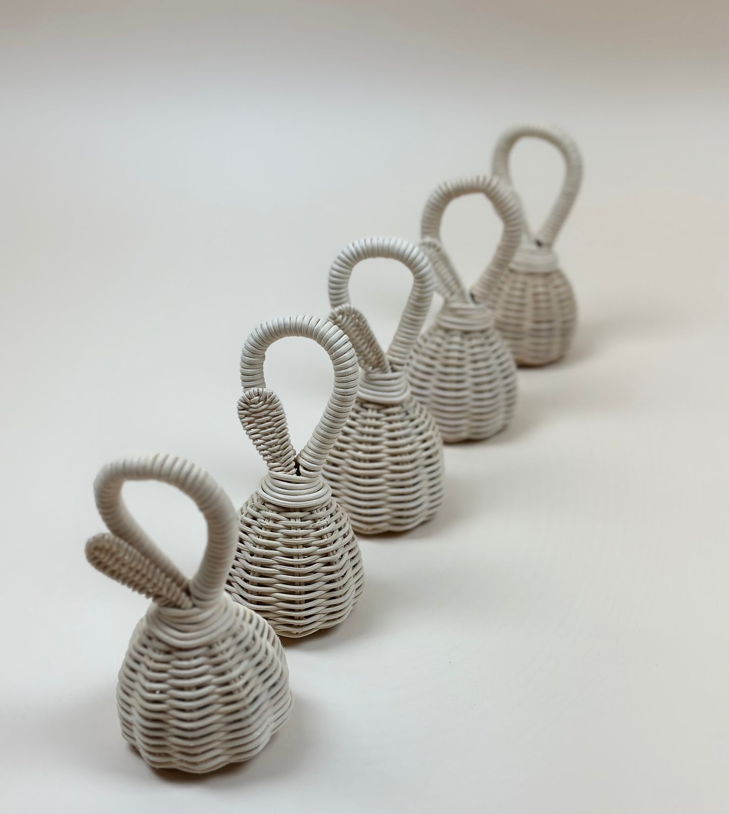 Handmade and 100% natural bamboo rattan material