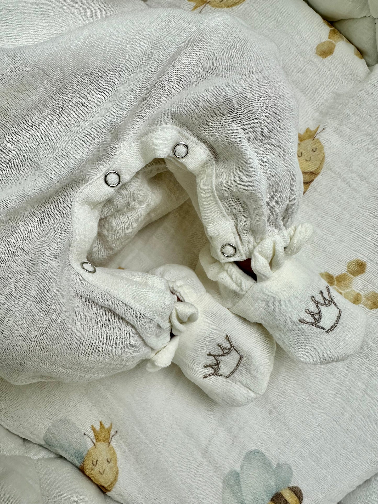 Hello World Newborn Outfit Set